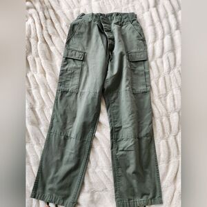 Mens pants tactical proper size medium has stains see photos green